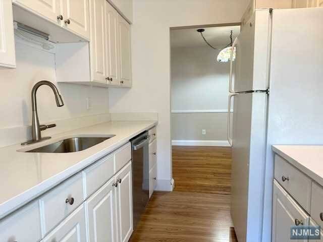 Building Photo - 1620 Valley St