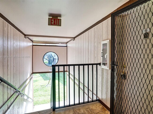 Building Photo - 9974 N Belfort Cir