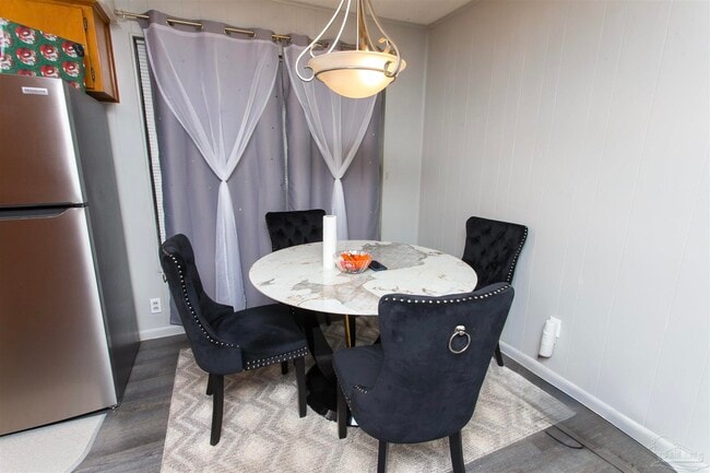 Building Photo - 925 Twinbrook Ave