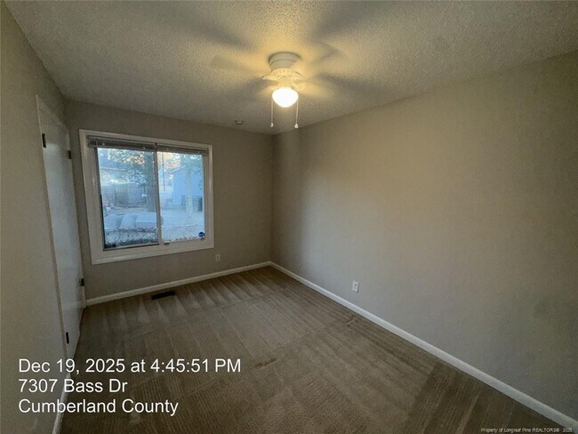 Building Photo - 7307 Bass Dr