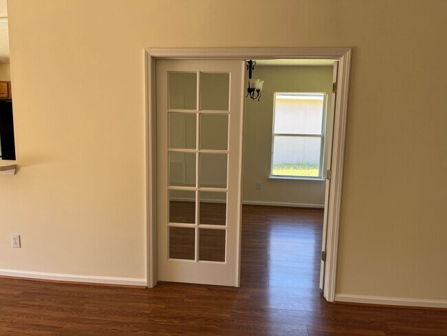 Building Photo - 3537 Whisper Creek Blvd