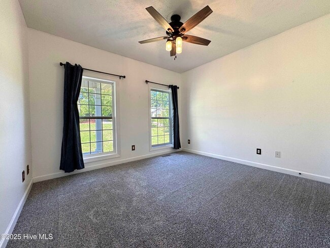 Building Photo - 130 Presnell Ct