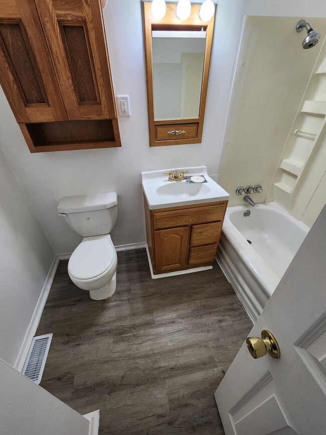 Building Photo - "Charming 3-Bedroom Home in Indianapolis –...