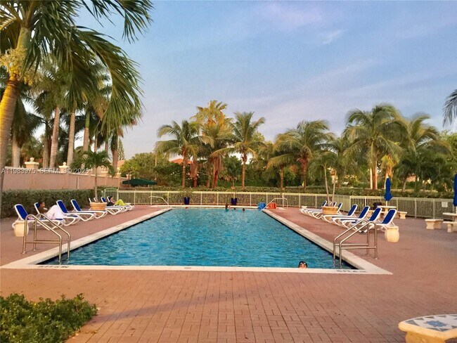 Building Photo - 6520 NW 114th Ave