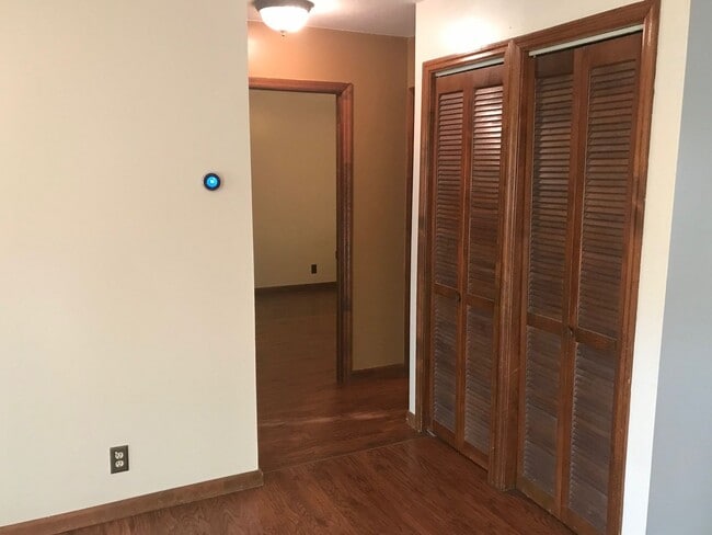 Building Photo - 390 Powderhorn Rd