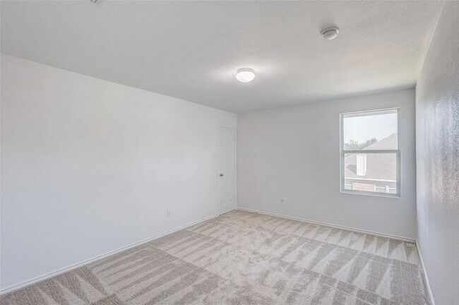 Building Photo - 5 Bedroom, 2.5 baths 2 story home in Wylie, TX