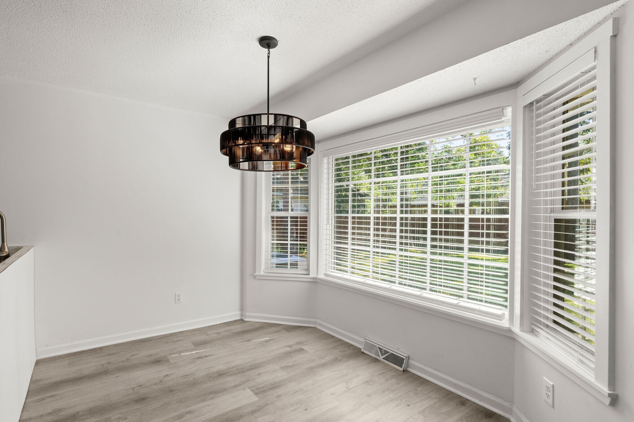 Building Photo - 12 Lighthouse Dr