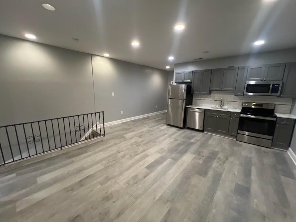 Building Photo - 3416 W Clearfield St