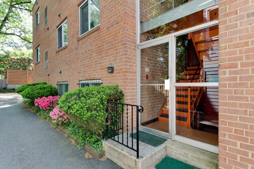 Building Photo - 3433 Mt Pleasant St NW