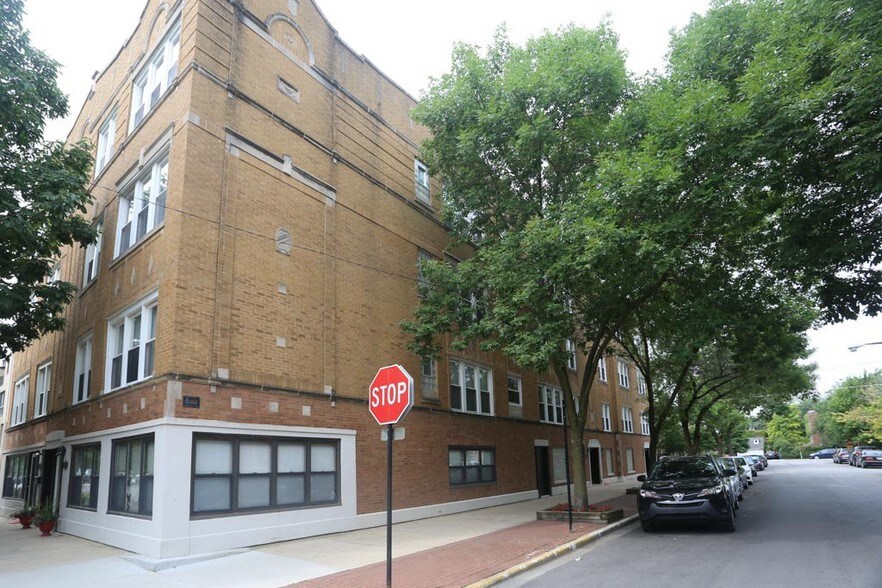 Building Photo - 537 W Eugenie St