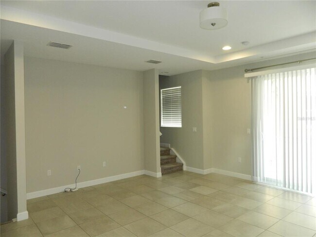 Building Photo - 1330 Bolton Pl