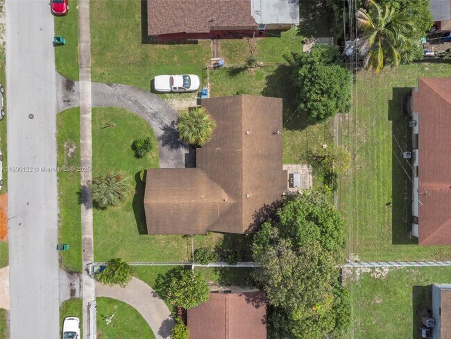 Building Photo - 2860 NW 184th St