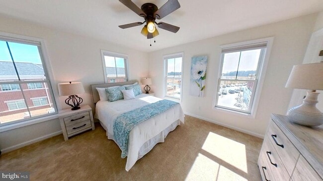 Building Photo - 801 Mapleton Ave