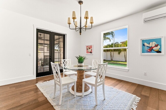 Building Photo - Experience Elegance and Comfort: Spacious ...