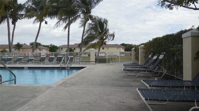 Building Photo - 14045 SW 121st Pl