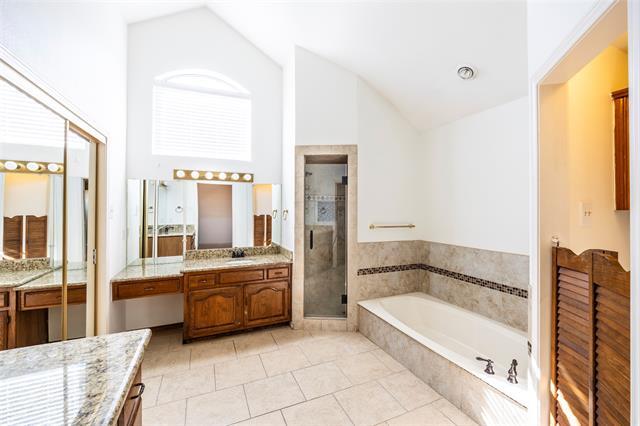 Building Photo - 1400 Sacramento Terrace