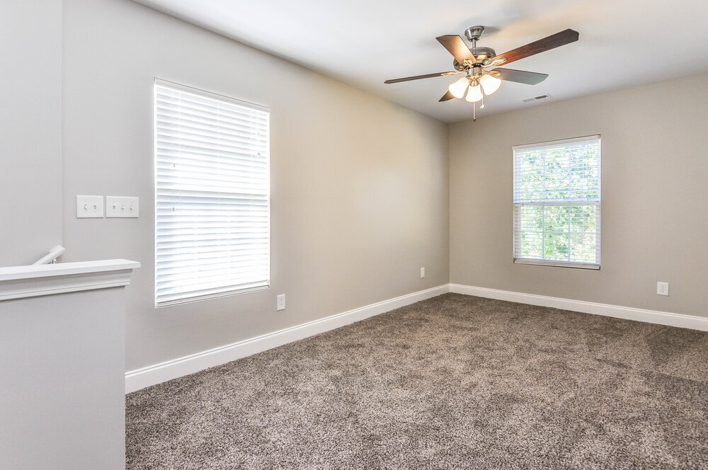 Building Photo - 130 Norwich Dr