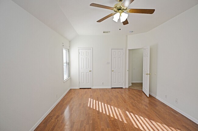 Building Photo - 1131 River Rock
