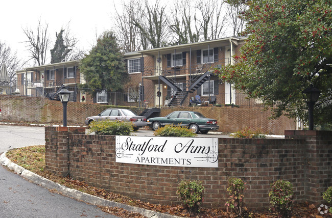 Primary Photo - Stratford Arms Apartments