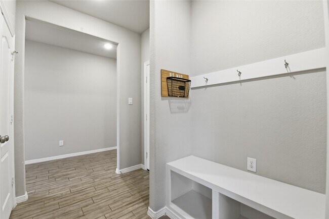 Building Photo - 24715 Oakheath Arbor Ln