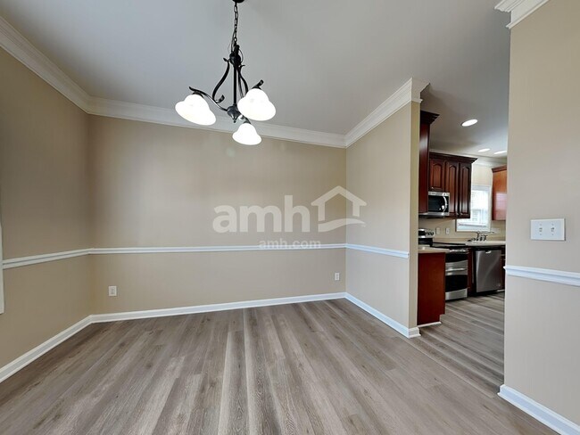 Building Photo - 6859 Coopers Hawk Trl