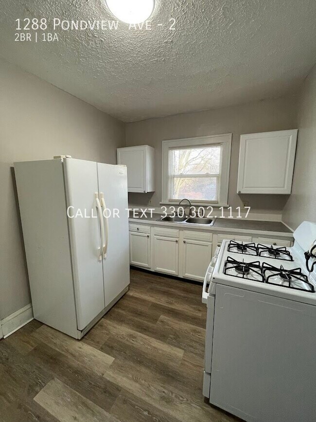 Building Photo - 1288 Pondview Ave