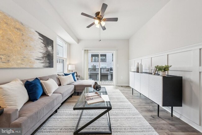Building Photo - 44603 Wolfhound Sq
