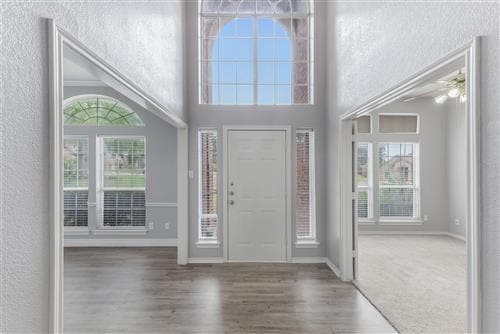 Building Photo - 7744 Bridlewood Ct