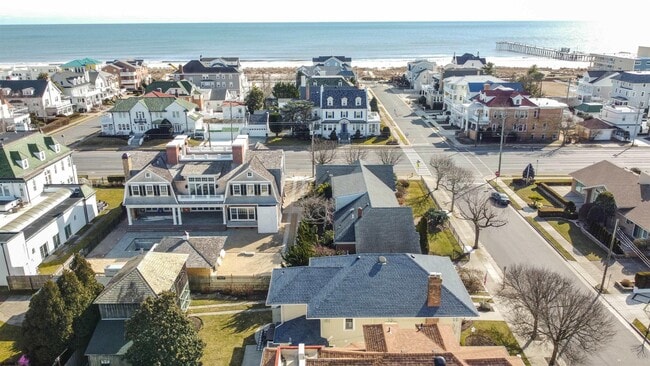 Building Photo - 17 S Derby Ave