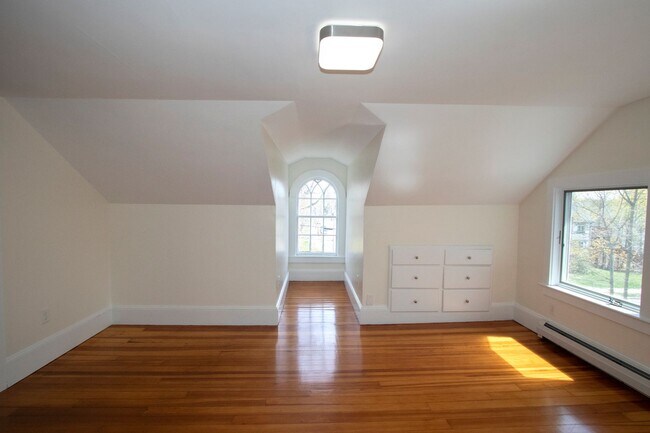 Building Photo - 85 Belknap St