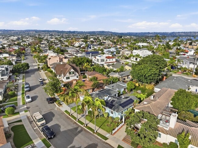 Building Photo - MISSION BAY 4-BED/3-BATH - 3 MIN WALK TO BAY