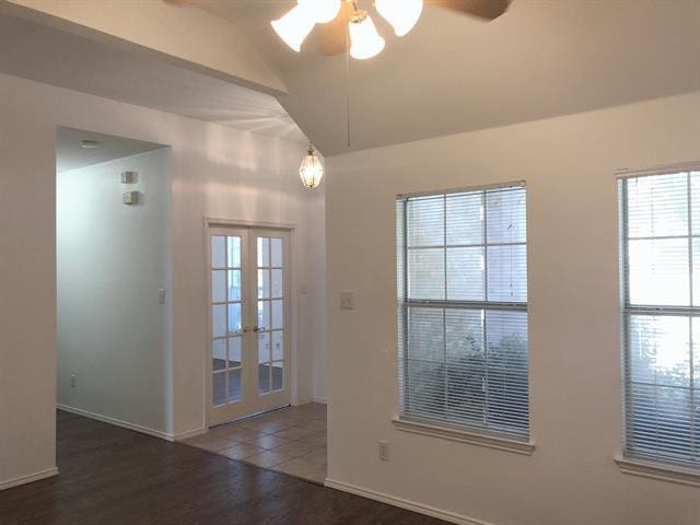 Building Photo - 9113 Couples Dr