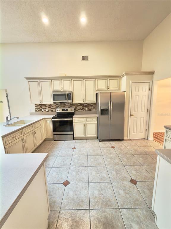 Building Photo - 2951 Smithfield Dr