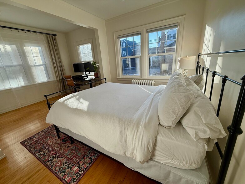 Building Photo - 3532 Humboldt Ave S