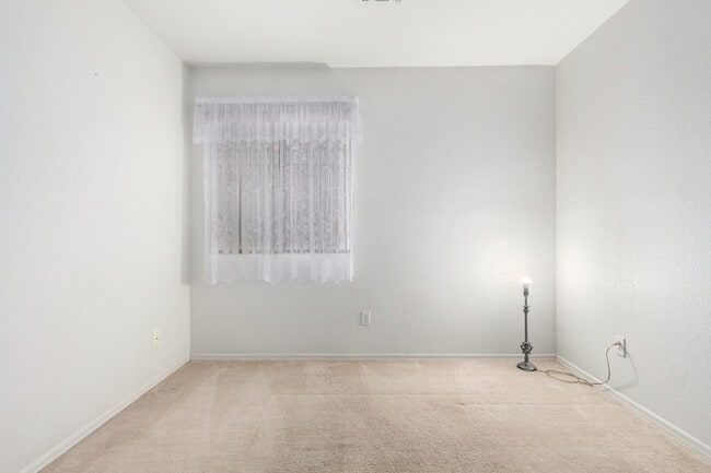 Building Photo - 1116 S 53rd St