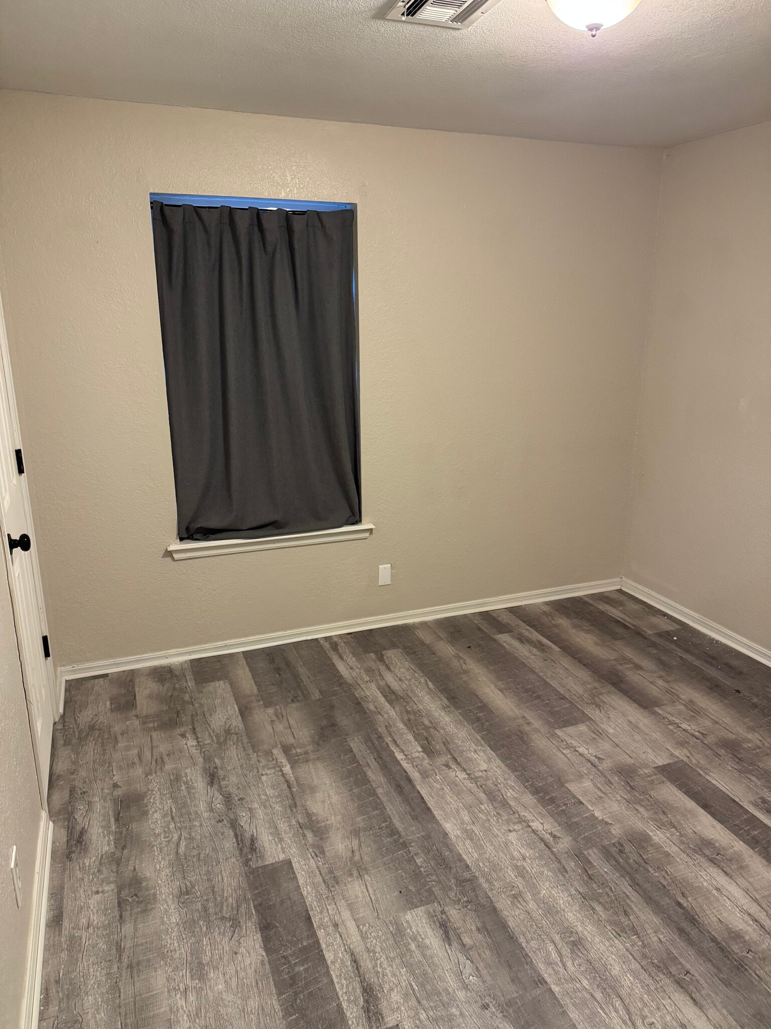 Building Photo - 7903 N 122nd East Ave