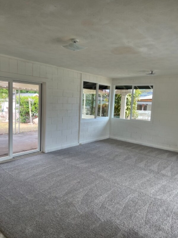 Building Photo - 250 Molokai Hema St