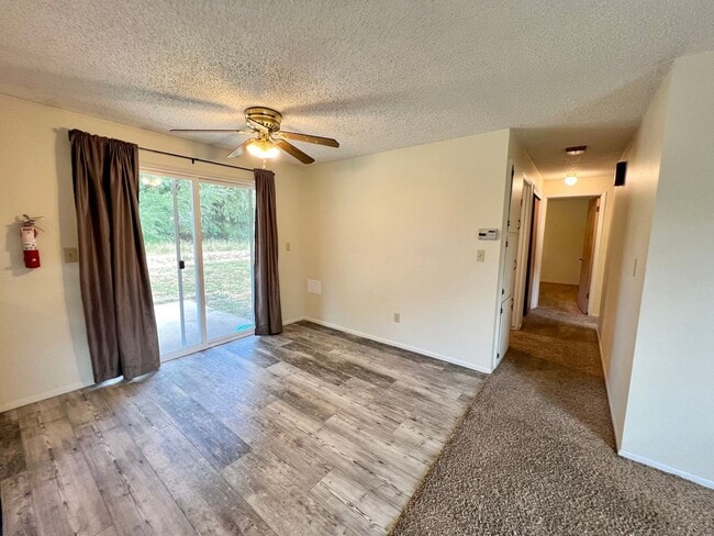 Building Photo - 4 Bedroom Home in Culdesac near CWU