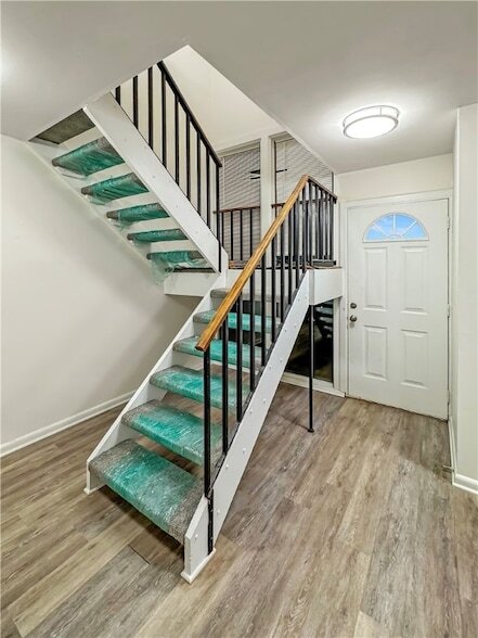 Building Photo - 314 College Park Dr