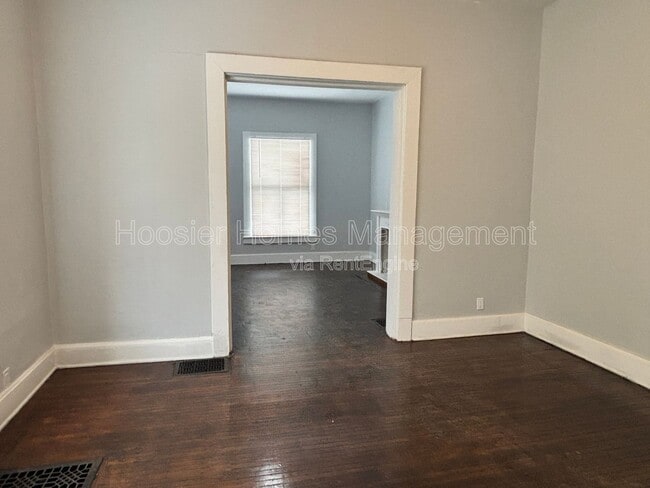 Building Photo - 332 N Arsenal Ave