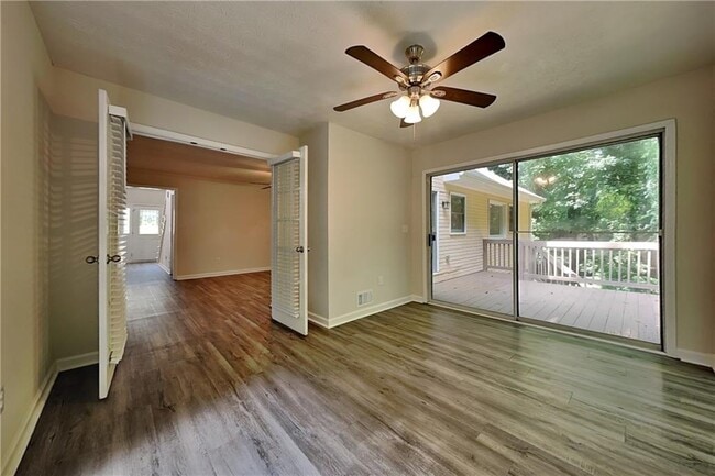 Building Photo - 3960 Windy Shore Dr