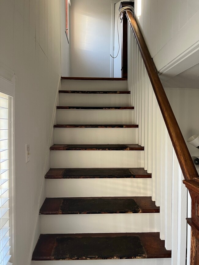 Stairs - 216 Holbrook Ave