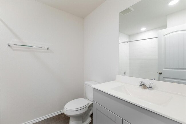 Building Photo - 314 N Richland Dr
