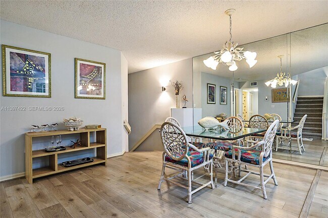 Building Photo - 905 Mainsail Cir