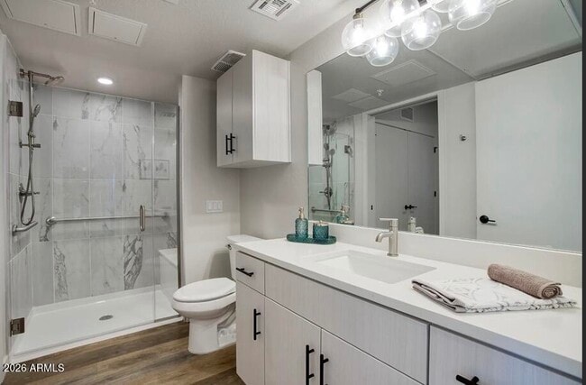 Building Photo - 9449 N 90th St