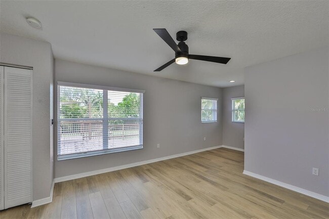 Building Photo - 6145 1st Ave N