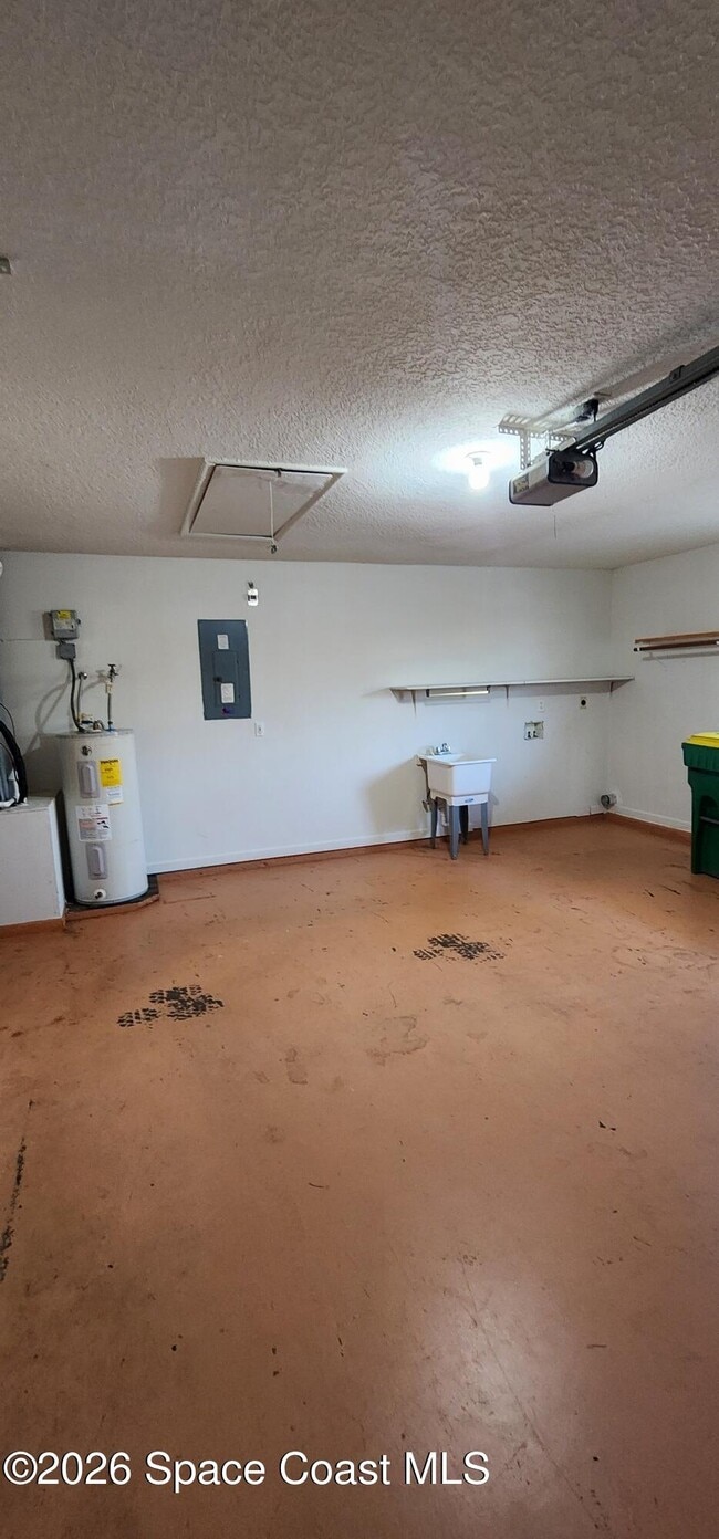 Building Photo - 6470 Stillwater Ave