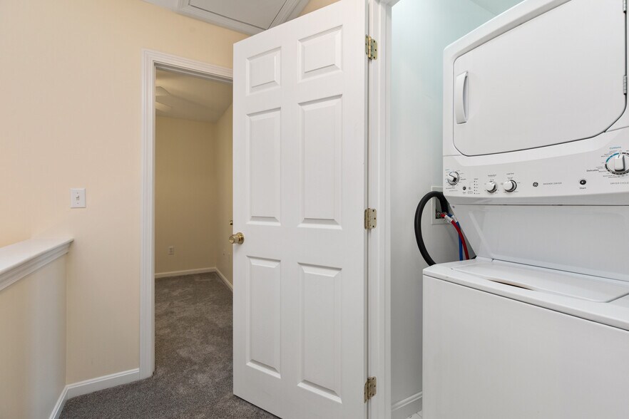 Upstairs Laundry - 36 Chandler Ln