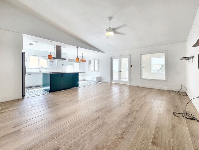 Building Photo - 3/BR 2/BA Single-Level Home with Sunroom a...
