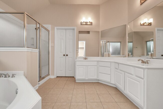 Building Photo - 25315 Walter Peak Ln